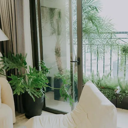 Westlake Homestay Hanoi - D'Le Roi Soleil Exterior photo