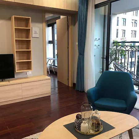 Westlake Homestay Hanoi - D'Le Roi Soleil Room photo